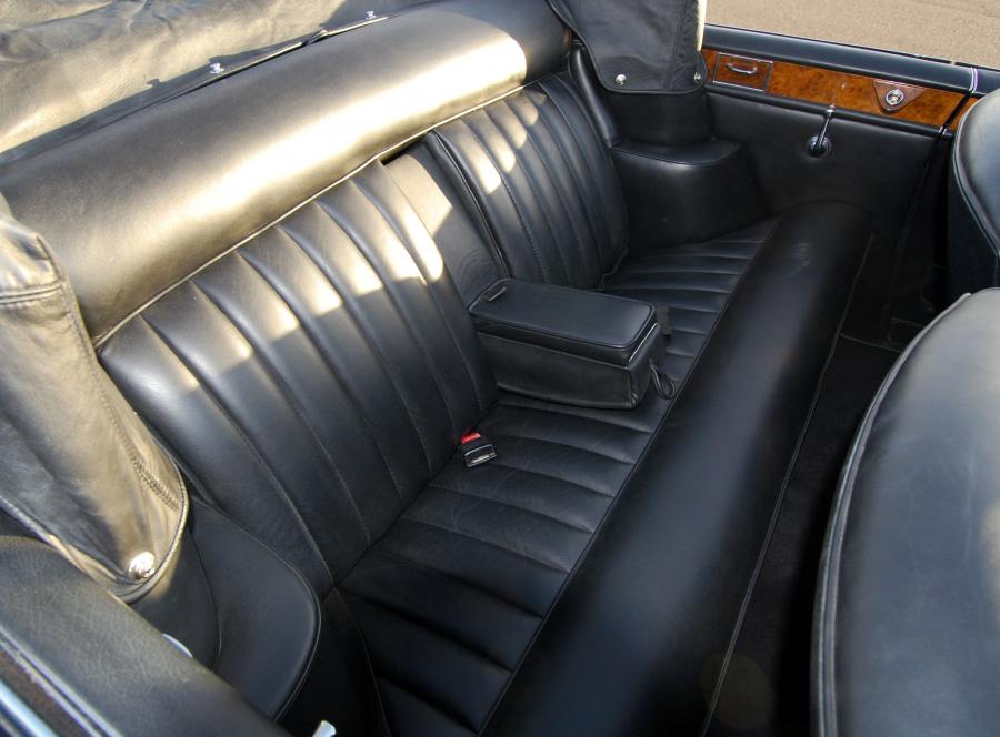  Rolls-Royce Silver Cloud III Drophead Coupe 1966 года  (фото 4 из 17)